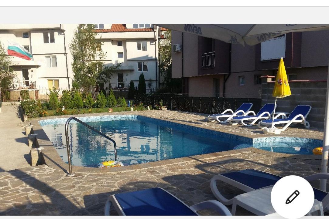 Dimitrov Apartments 布尔加斯 外观 照片