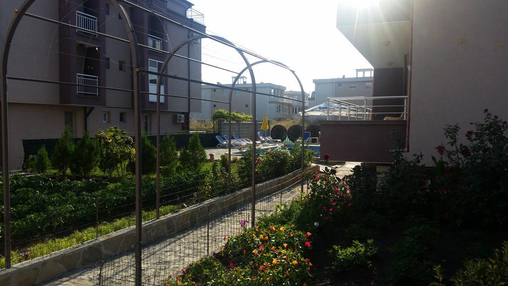 Dimitrov Apartments 布尔加斯 外观 照片